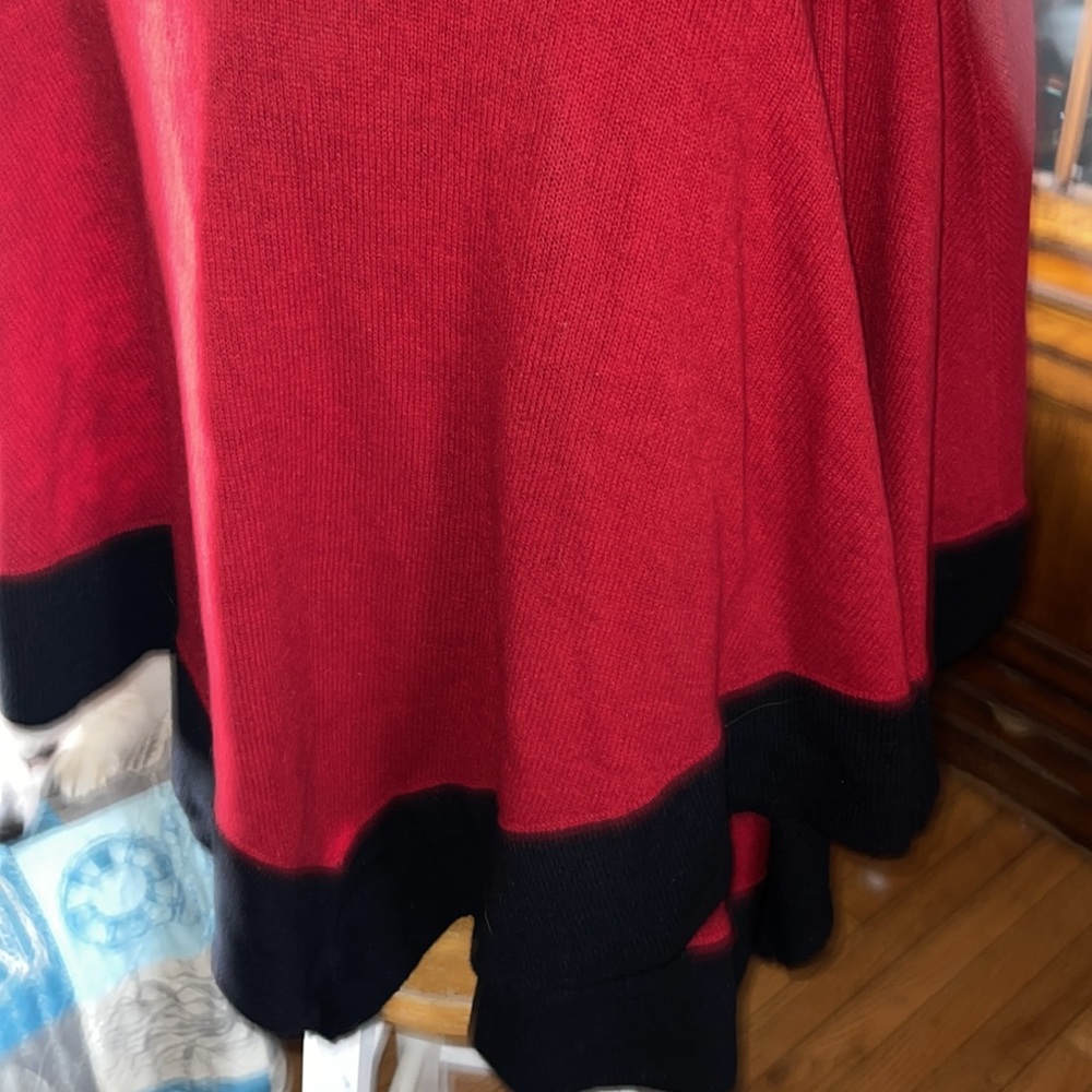 Lauren Ralph Lauren red lambswool cape S/M - Picture 3 of 16